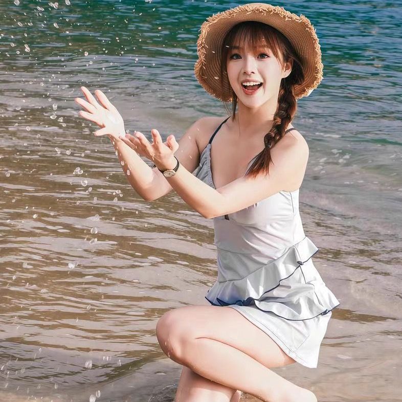 New Conservative One-Piece Skirt-Style Swimsuit For Female Students, Covers The Body, Looks Slimming, Suitable For Springs And Vacations, Small Bust, Ins Pure Desire Style - Image 4