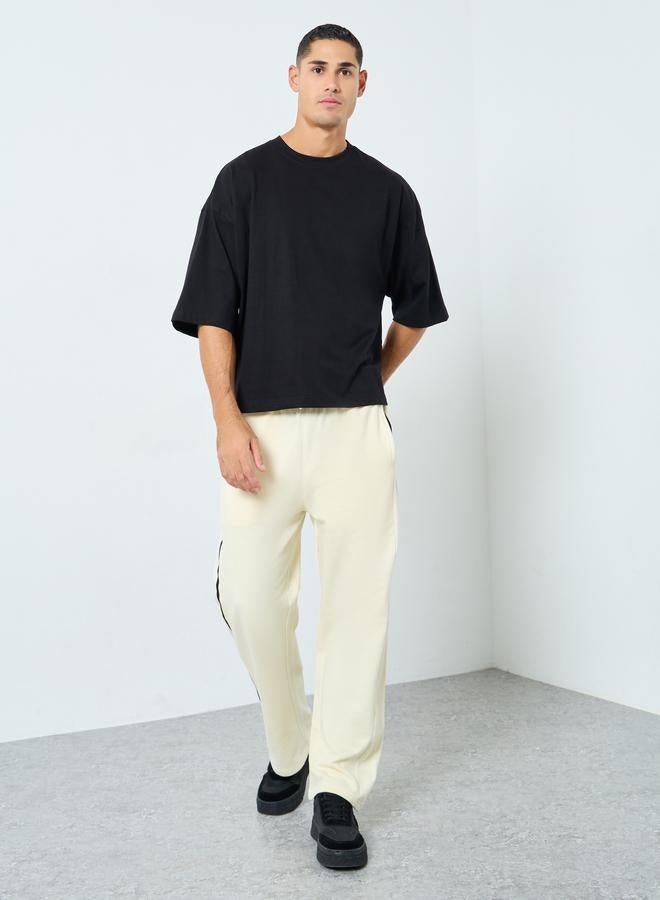 ستايلي تيشيرت بقصة بوكسي ونسيج جيرسي - Image 2