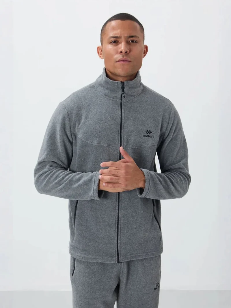 تومي لايف TOMMY Men's Zipper Sweatshirt And Pants Set