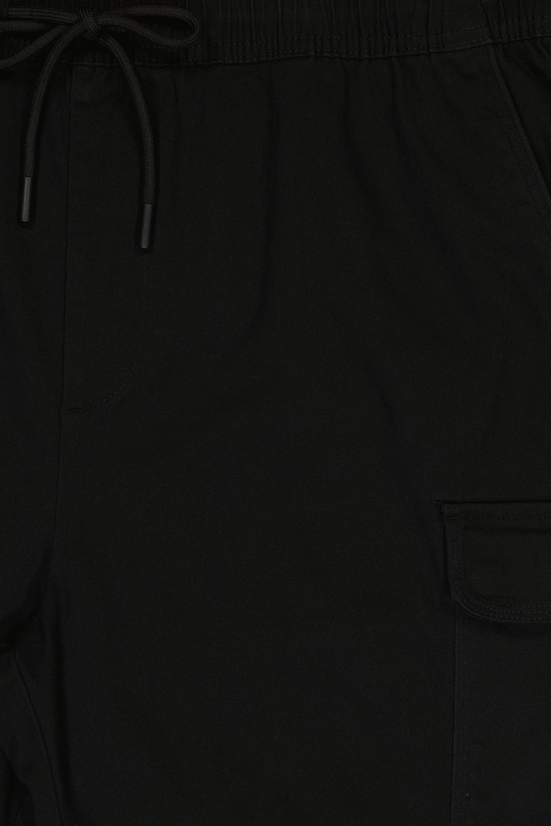 Threadbare Men Plain Cargo Shorts, Black - Image 4