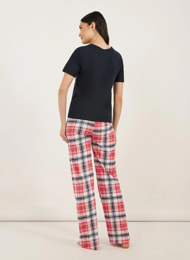 Styli Checked Print Pocket Dropped Shoulder T-Shirt & Pyjama Set