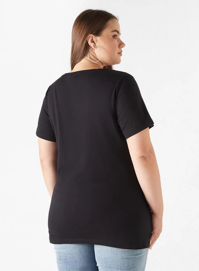  أولا بوبكن تيشيرت مقاس كبير بياقة مستديرة وأكمام قصيرة وطبعات من أولا بوبكن