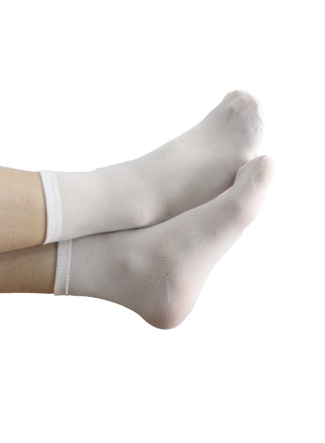 Pair Of Stretchable Socks Off White - Image 4
