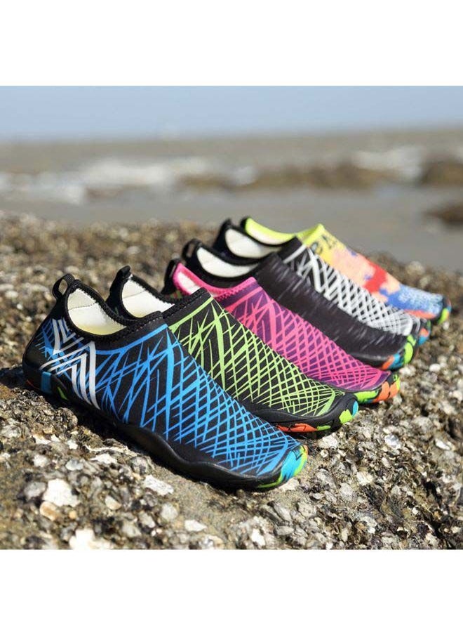 NIBEMINENT Pair Of Quick Dry Barefoot Water Shoes  - Image 2