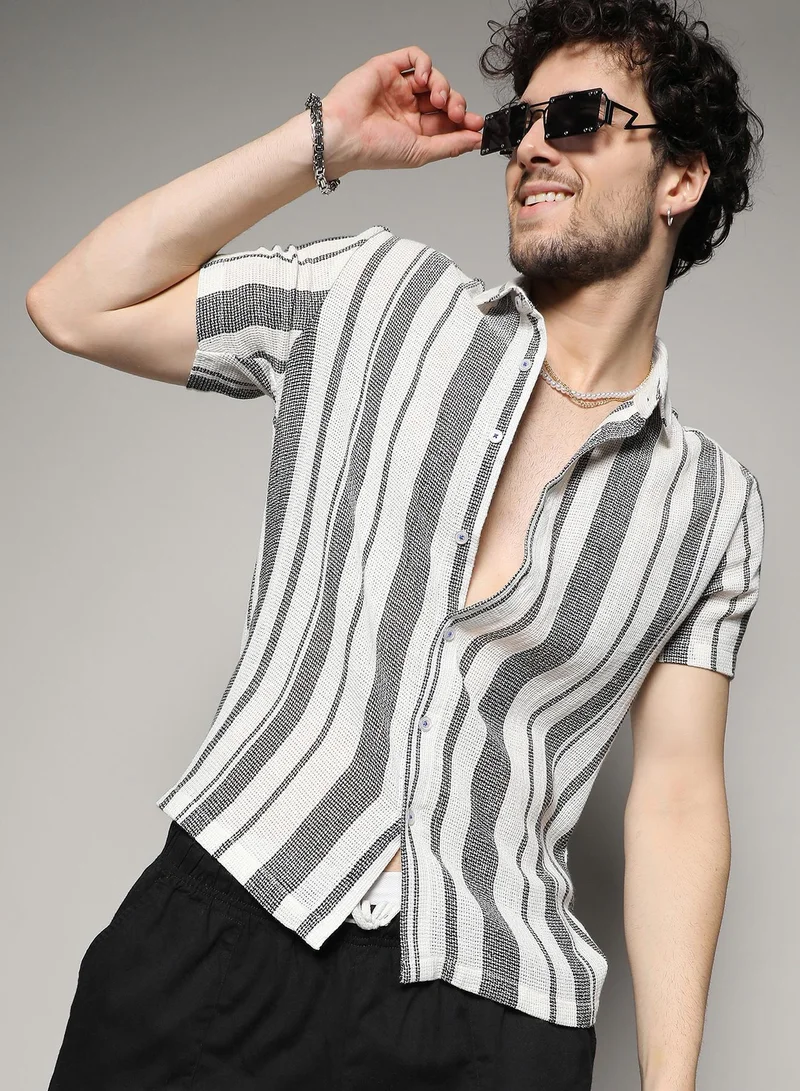Campus Sutra Men's White & Grey Unbalanced Striped Woven Shirt