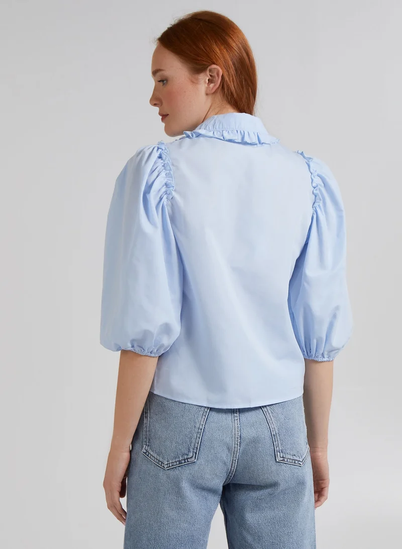 بينك فانيلا قميص بأكمام منفوشة وياقة مكشكشة