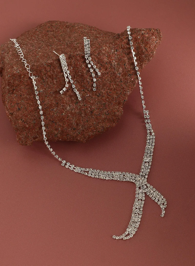SOHI Timeless Gemstone Artificial Necklace Jewellery