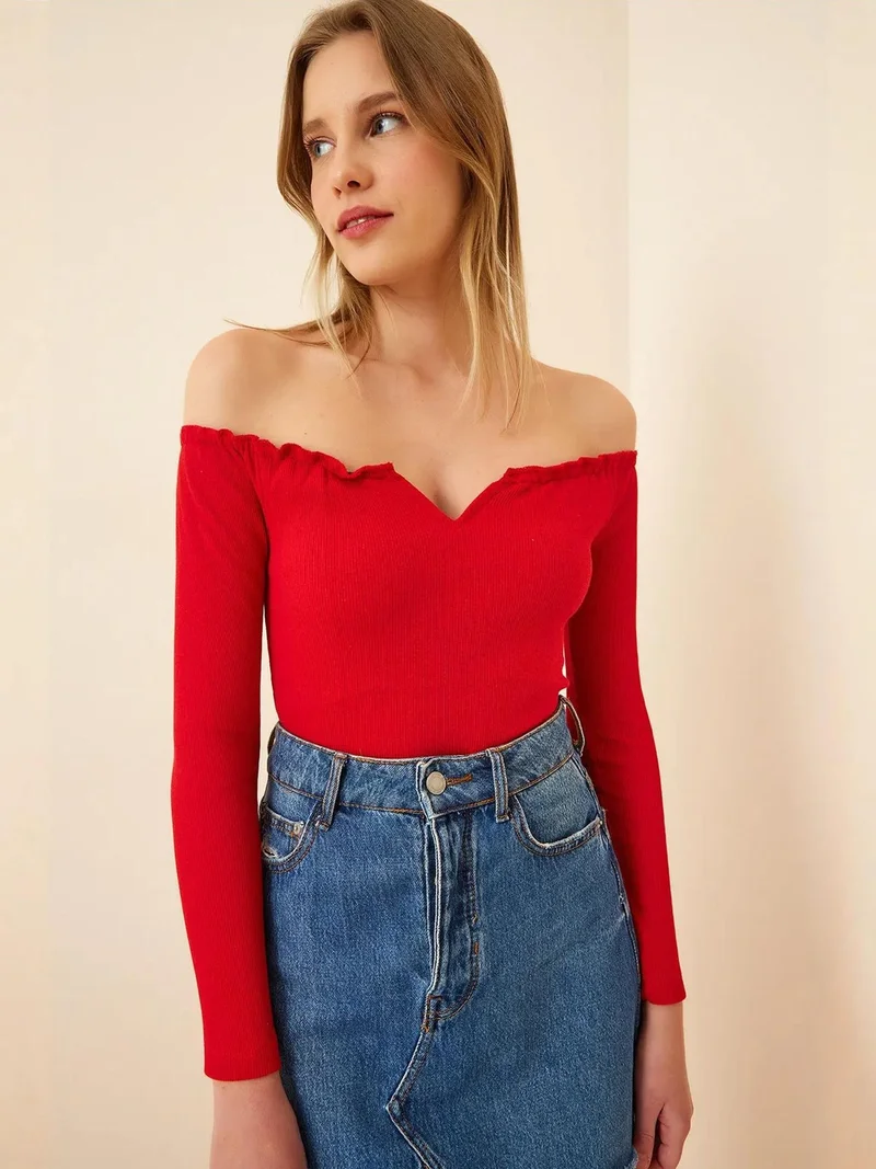 Happiness İstanbul ISTANBUL Fitted Long Sleeve Blouse with Heart Collar