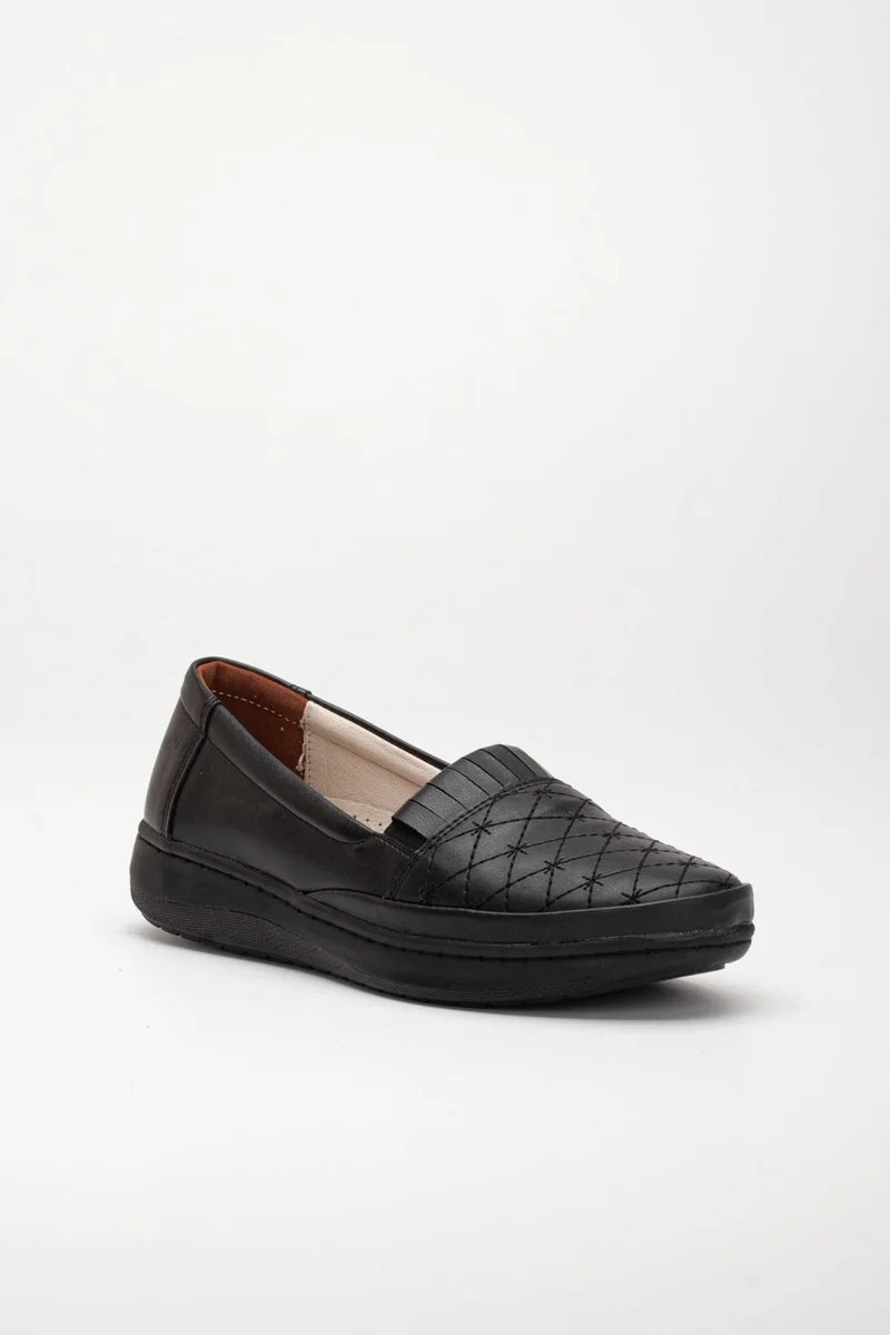 Dilimler Ayakkabı Slices Shoes Genuine Leather Black Women's Casual Shoes with Embroidery Detail