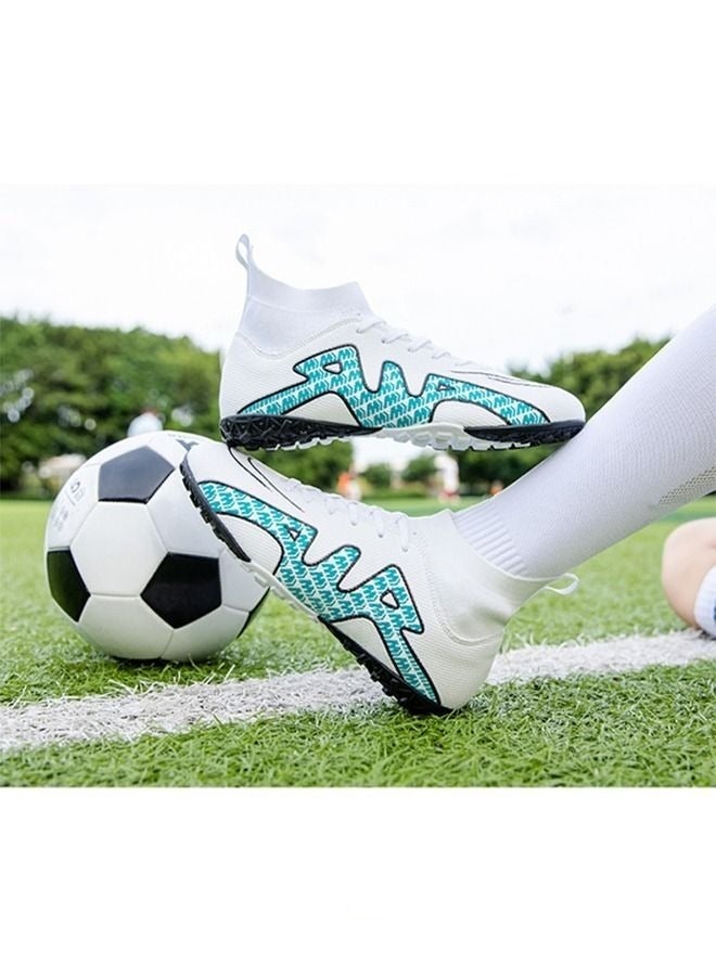 New Football Shoes - Image 4