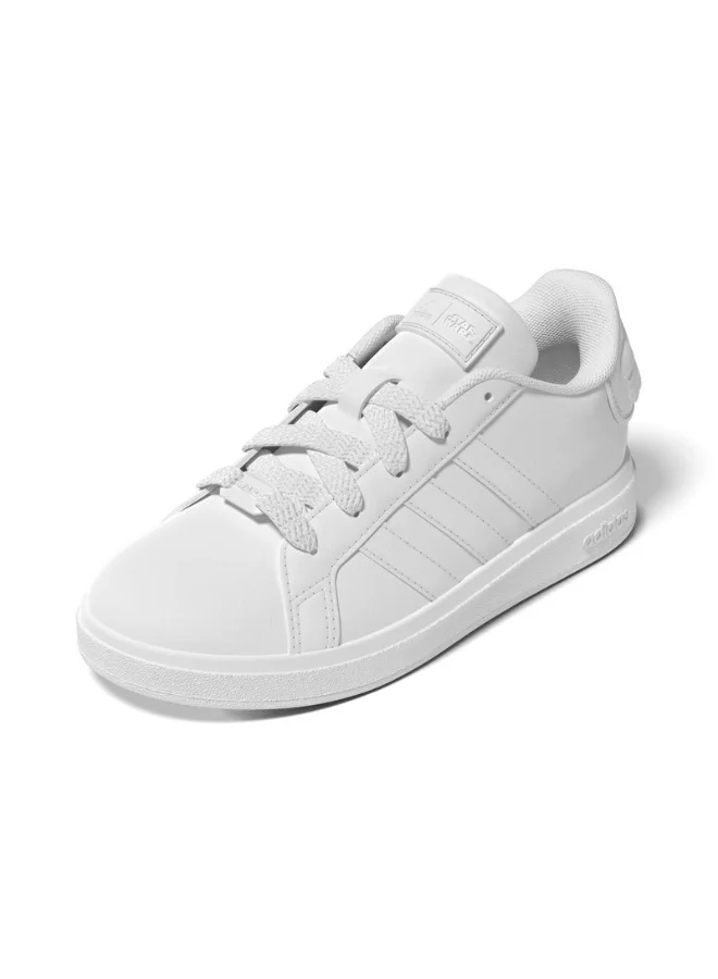 adidas حذاء أطفال ستار وورز جراند كورت 2.0 أبيض