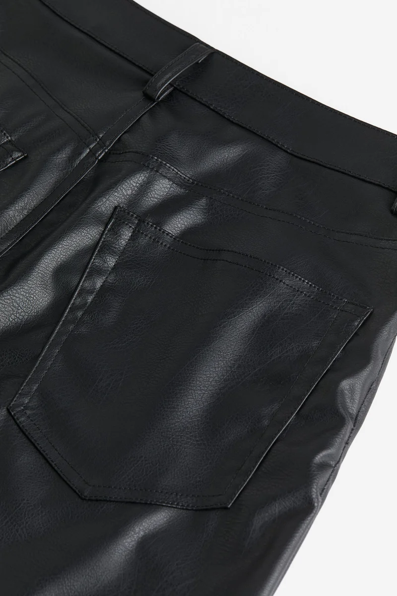 اتش اند ام جينز فضفاض بخصر عالي مستوحى من التسعينات