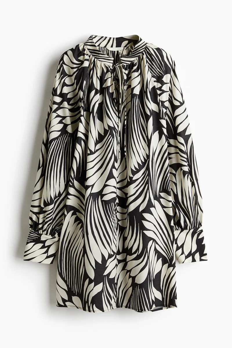 H&M Oversized tie-detail dress