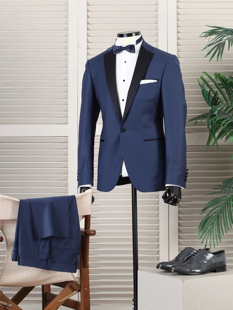 كيب Men's Slim Fit Pleatless Mono Collar Tuxedo Suit