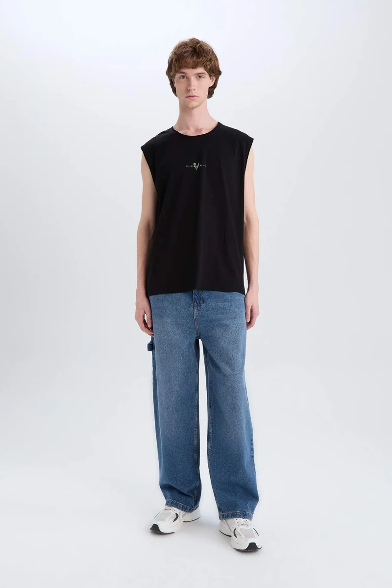 ديفاكتو Boxy Fit Printed Crew Neck Sleeveless Vikings Valhalla Tank Top