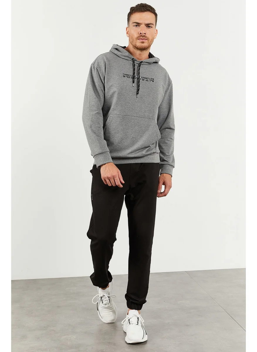 تومي لايف Gray Melange-Black Men's Hooded Kangaroo Pocket Oversize Elastic Leg Tracksuit - 85117