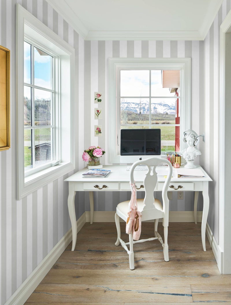 Guvana 17.7"x118" Grey and White Wallpaper Striped Peel and Stick Wallpaper Gray Self-Adhesive Contact Paper Modern Removable Wall Paper for Bedroom Wall Covering - Image 2