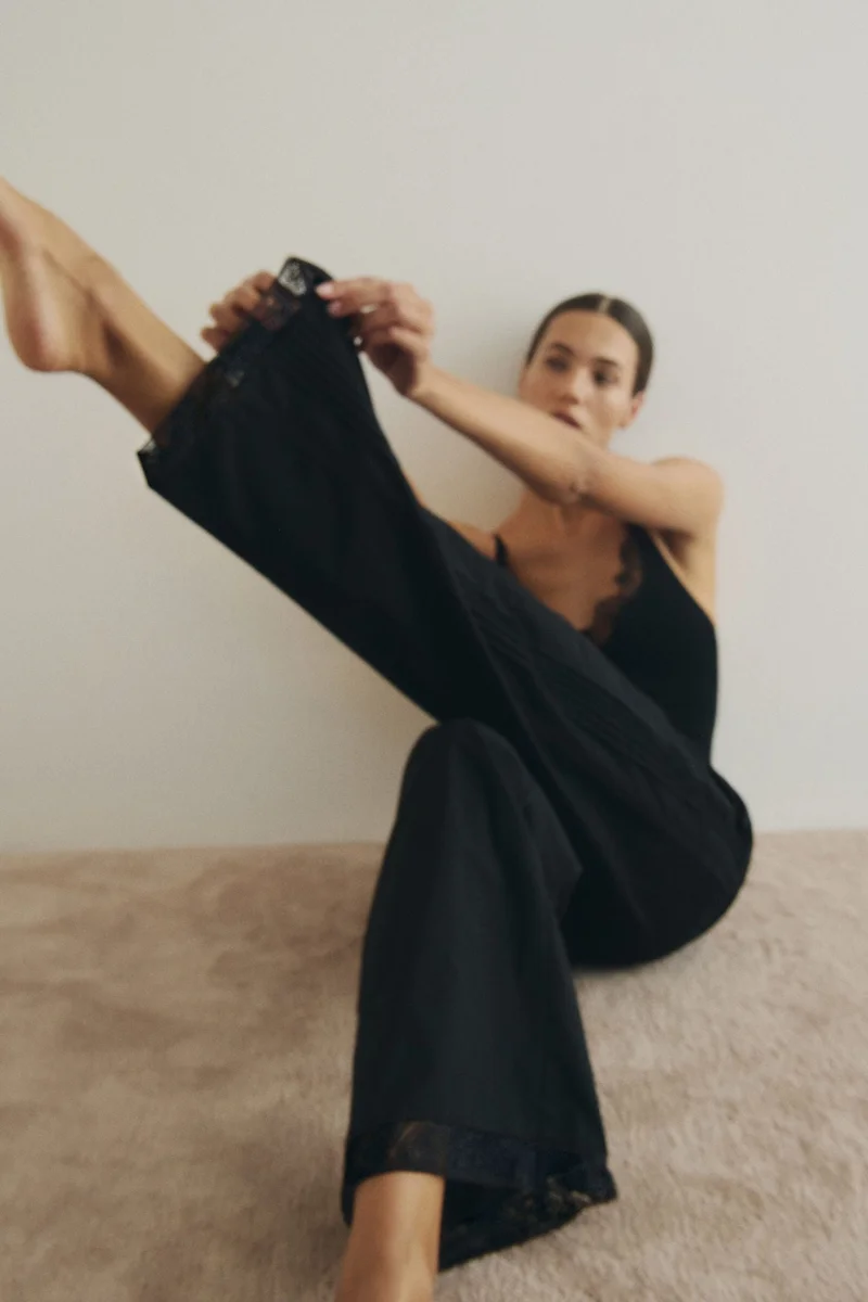 اتش اند ام بنطلون برباط بحواف دانتيل