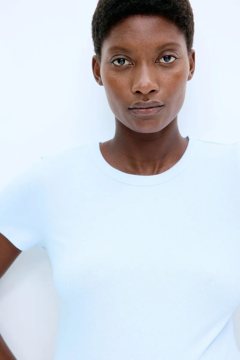 اتش اند ام بلوزة مرنة من تشكيلة ماما