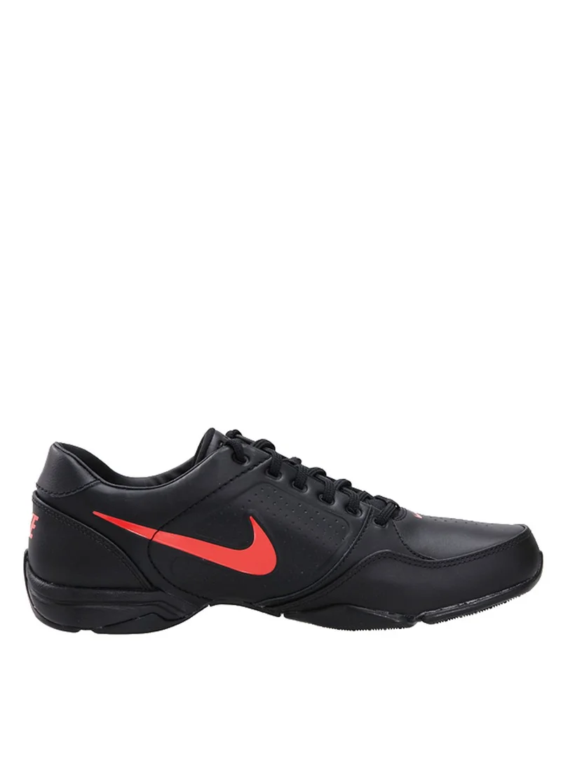 Nike Air Toukol III Trainers
