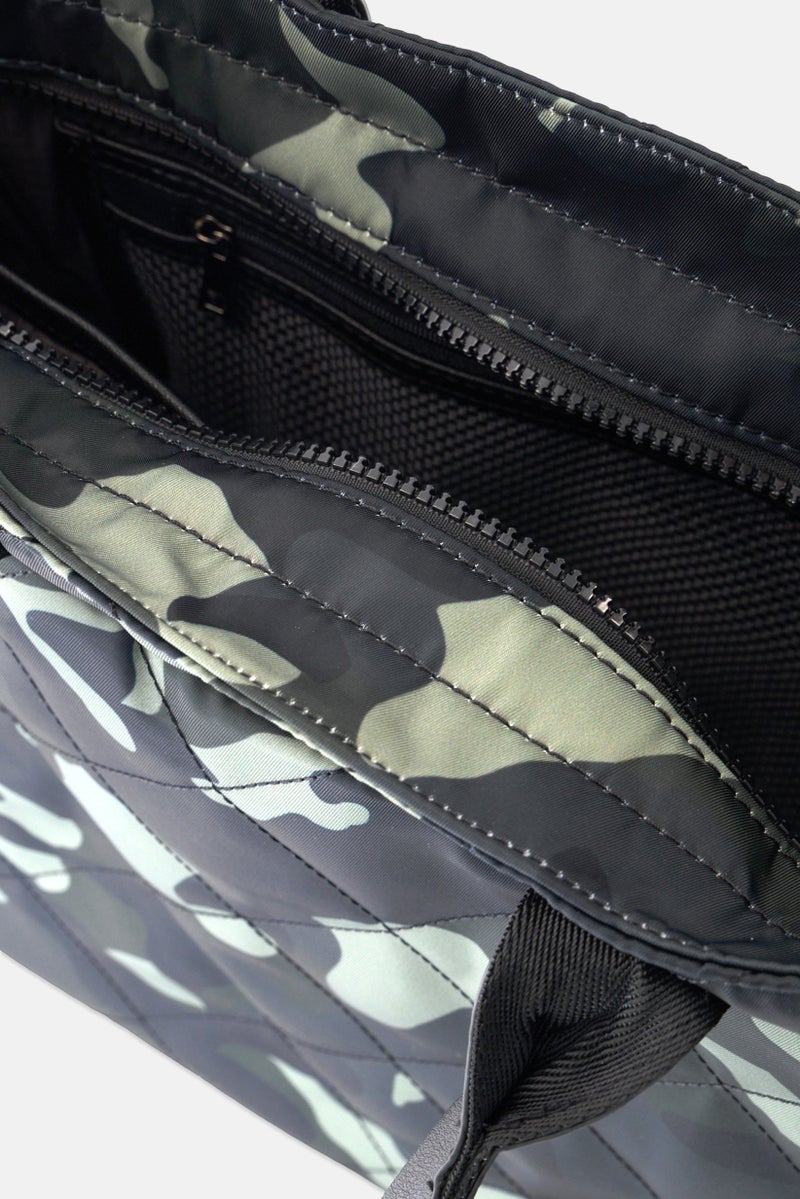 Sol and Selene حقيبة توت نسائية بتصميم تمويه، متعددة الألوان - Image 4