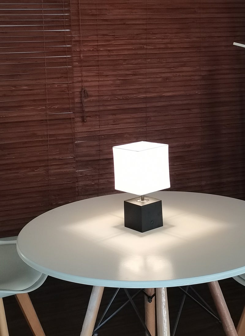 Onelight Warm Light Eye Protection Bedside Lamp,Creating a Comfortable Sleeping Atmosphere  - Image 4