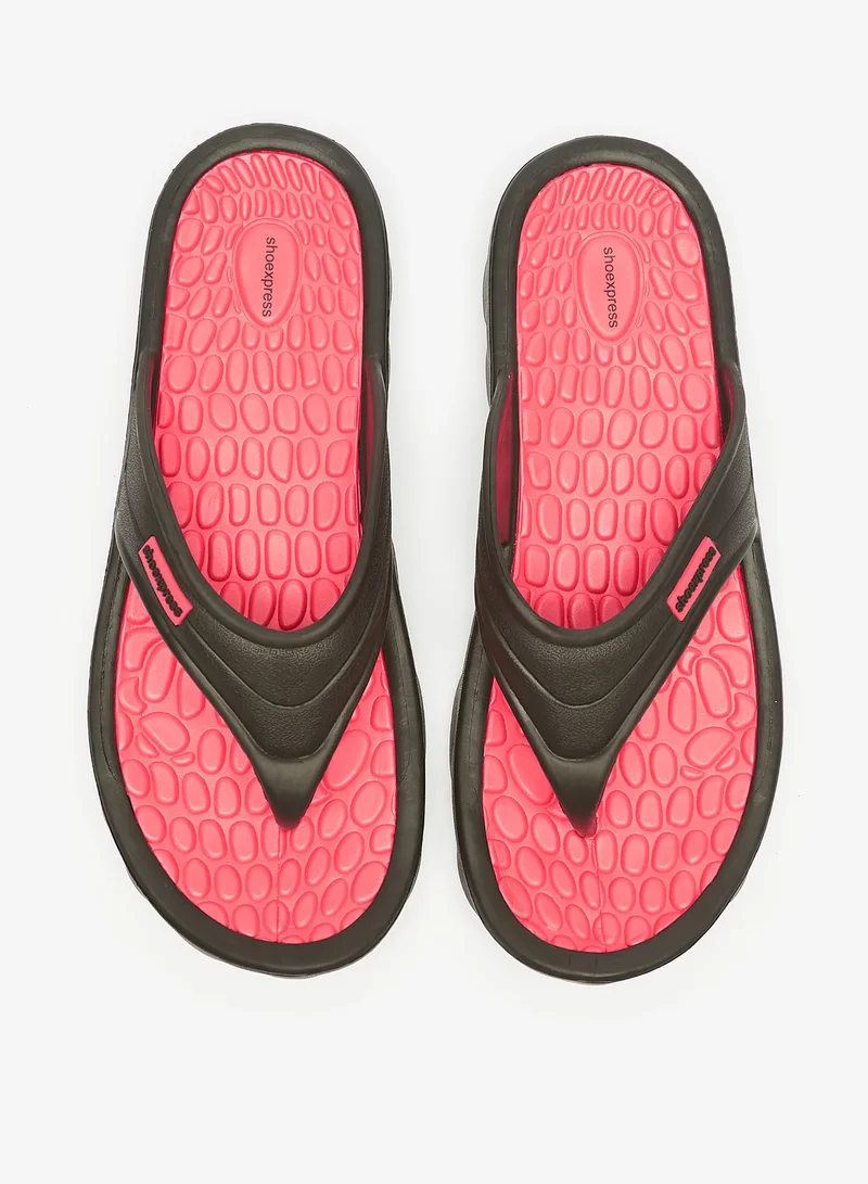 shoexpress Mens Textured Slip On Thong Slippers