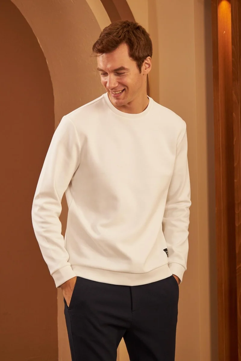 Odelon Men's Comfort Fit Basic Plain Sweatshirt Ecru MARS26