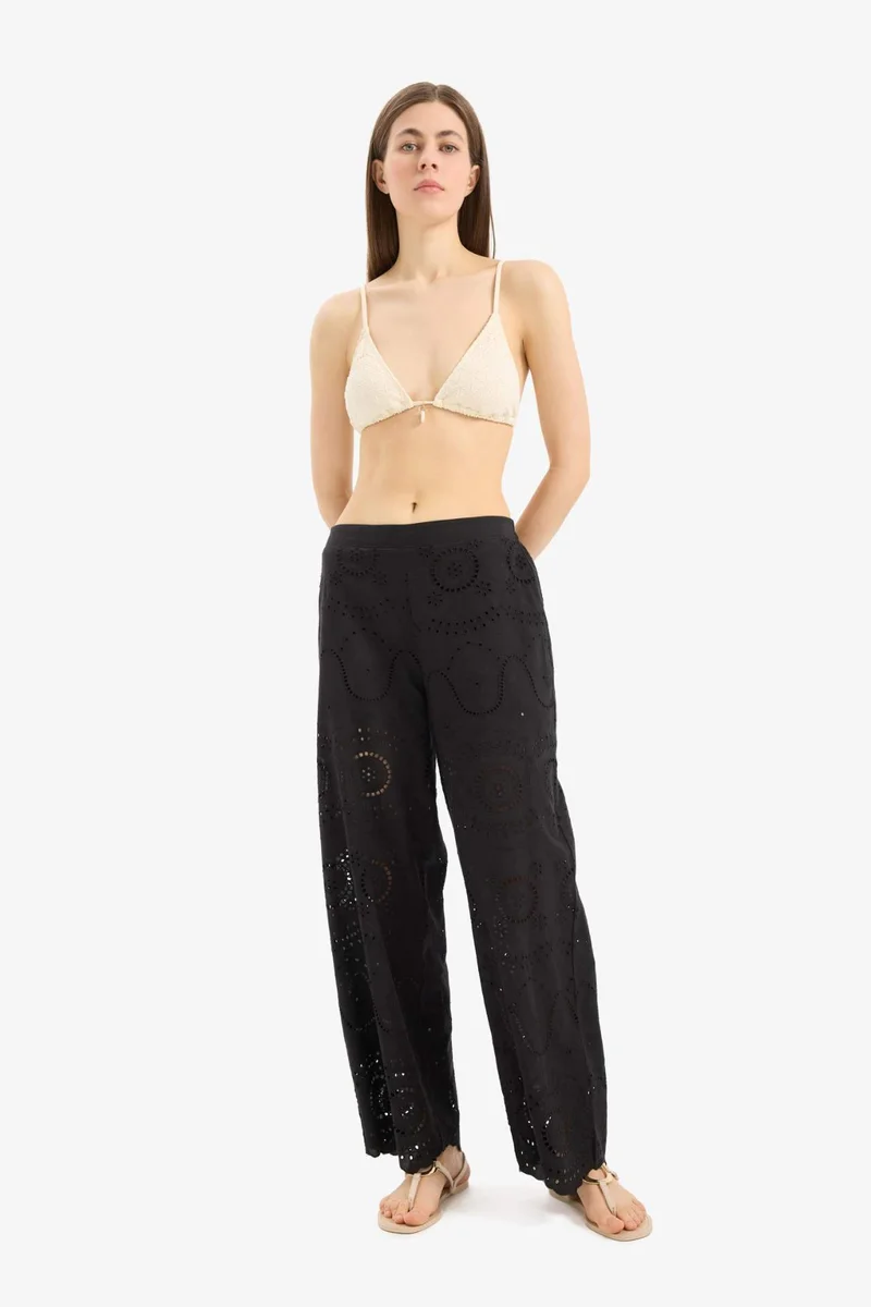 ديفاكتو Fall in Love Regular Fit Brode Beach Trousers
