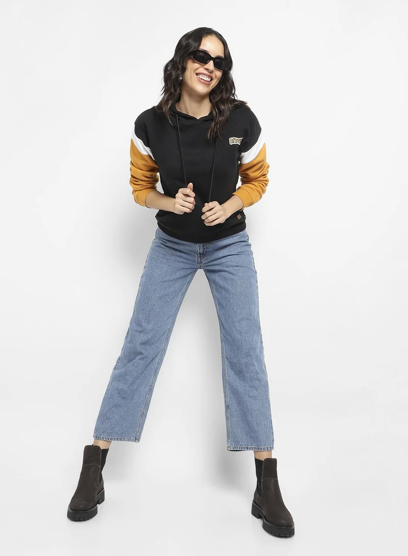 Campus Sutra Women's Multicolour Boxy Colourblock Hoodie With Ribbed Hem