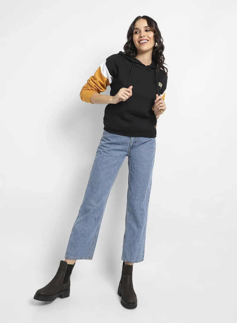 Campus Sutra Women's Multicolour Boxy Colourblock Hoodie With Ribbed Hem