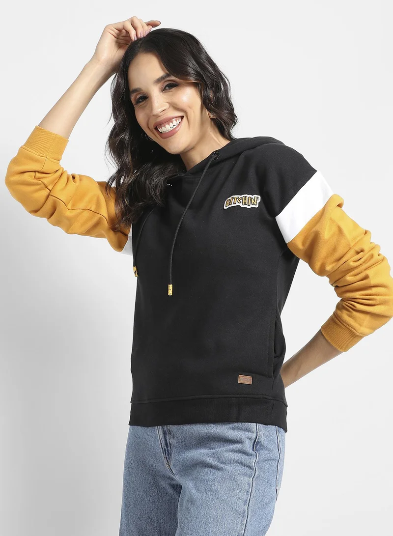 Campus Sutra Women's Multicolour Boxy Colourblock Hoodie With Ribbed Hem