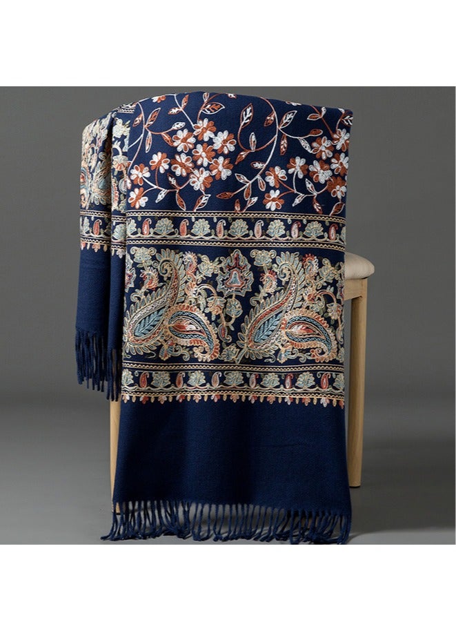 زيمي وشاح شال مطرز على الطراز العرقي للنساء، خلفية زرقاء داكنة مع تطريز زهري رقيق وجوز الكاجو، تصميم هامشي على الحواف، نسيج سميك، دافئ وزخرفي، نمط فريد من نوعه 70*200 سم - Image 2