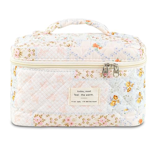 GISMTR Makeup Bag Floral Quilted Cosmetic Bag Large Travel Aesthetic Make up Bag Cute Coquette Toiletry Bag for Women Girls - Image 1