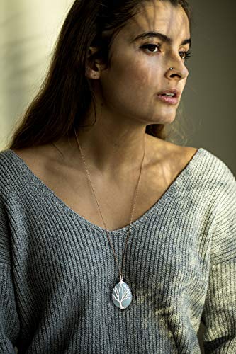 POTESSA Natural Green Aventurine Necklace Healing Crystal Pendant Choker Necklace with Black Leather Rope - Image 3