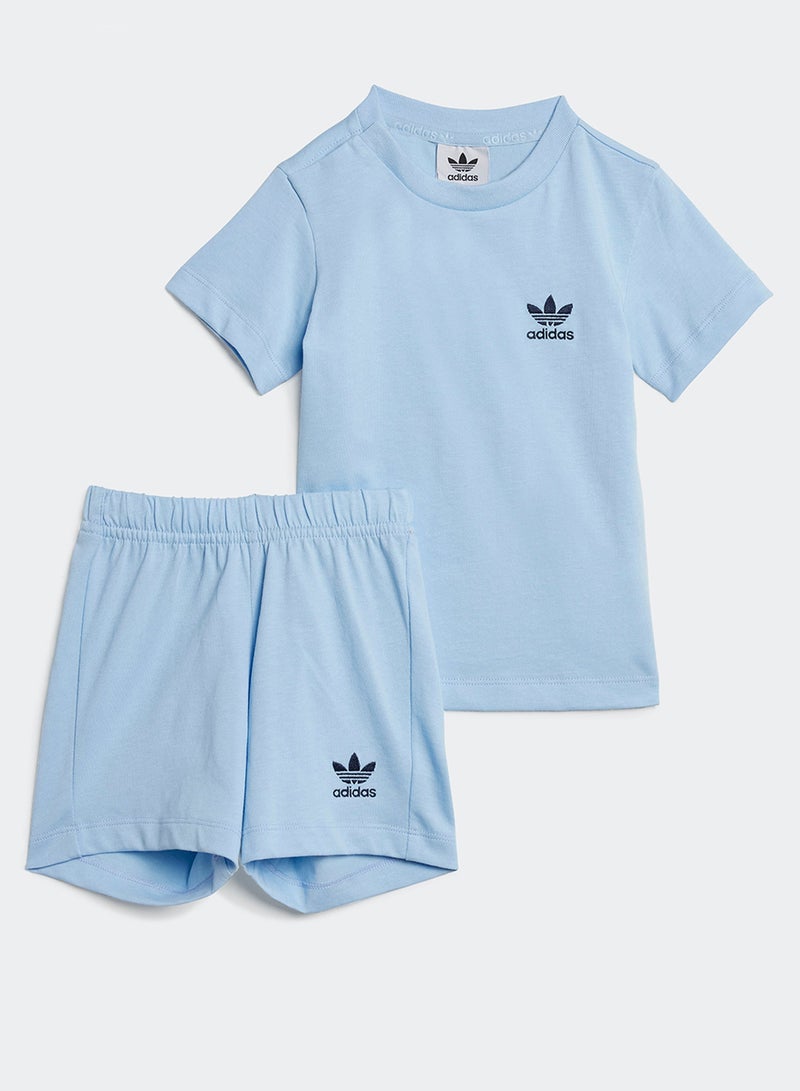adidas Originals Infant Shorts And T-Shirt Set - Image 1