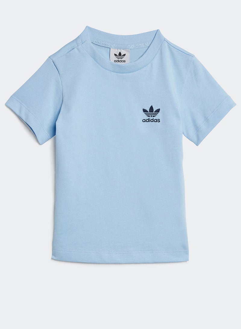adidas Originals Infant Shorts And T-Shirt Set - Image 4