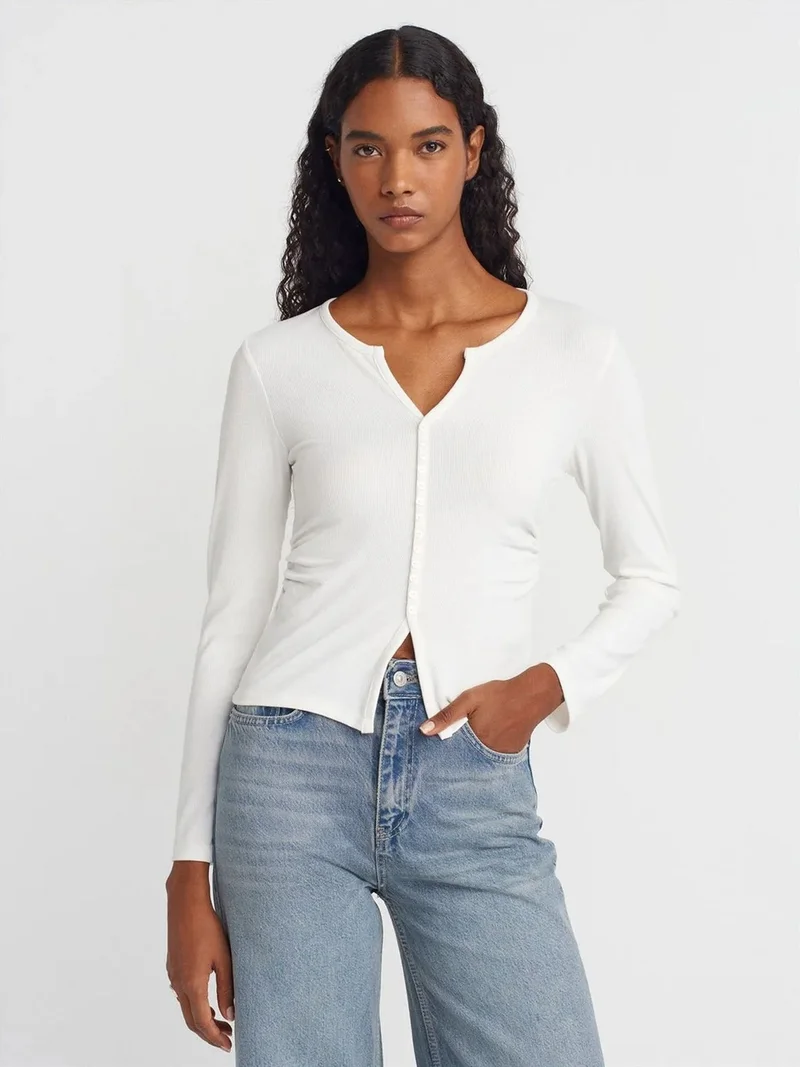 ديلفين Dilvin Slim Fit Ribbed Button-Front Blouse