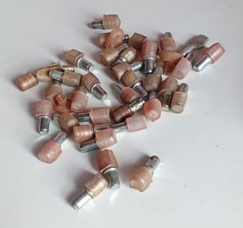 Cabinet self Support Pin 20 Pcs SP 008A with Cap  - Image 1