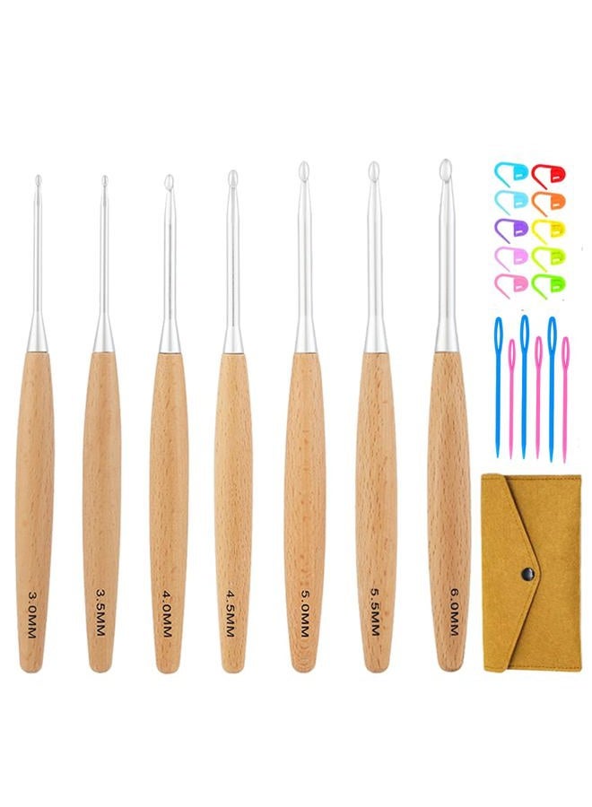 Yarniss Beech Wood Crochet Hooks Set with Case,Ergonomic Handle Crochet Hooks Set with Felt Bag 3.0mm~6.0mm - Image 1