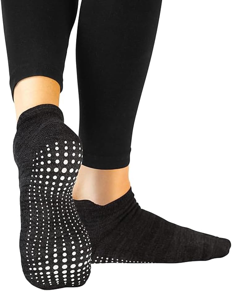 2 Pairs Unisex Non-Slip Yoga Grip Socks - Stretchy Breathable Cotton for Multi-Sport, Pilates, Training With Grip - Fitness Exercise Gymnastics Wellness - Black