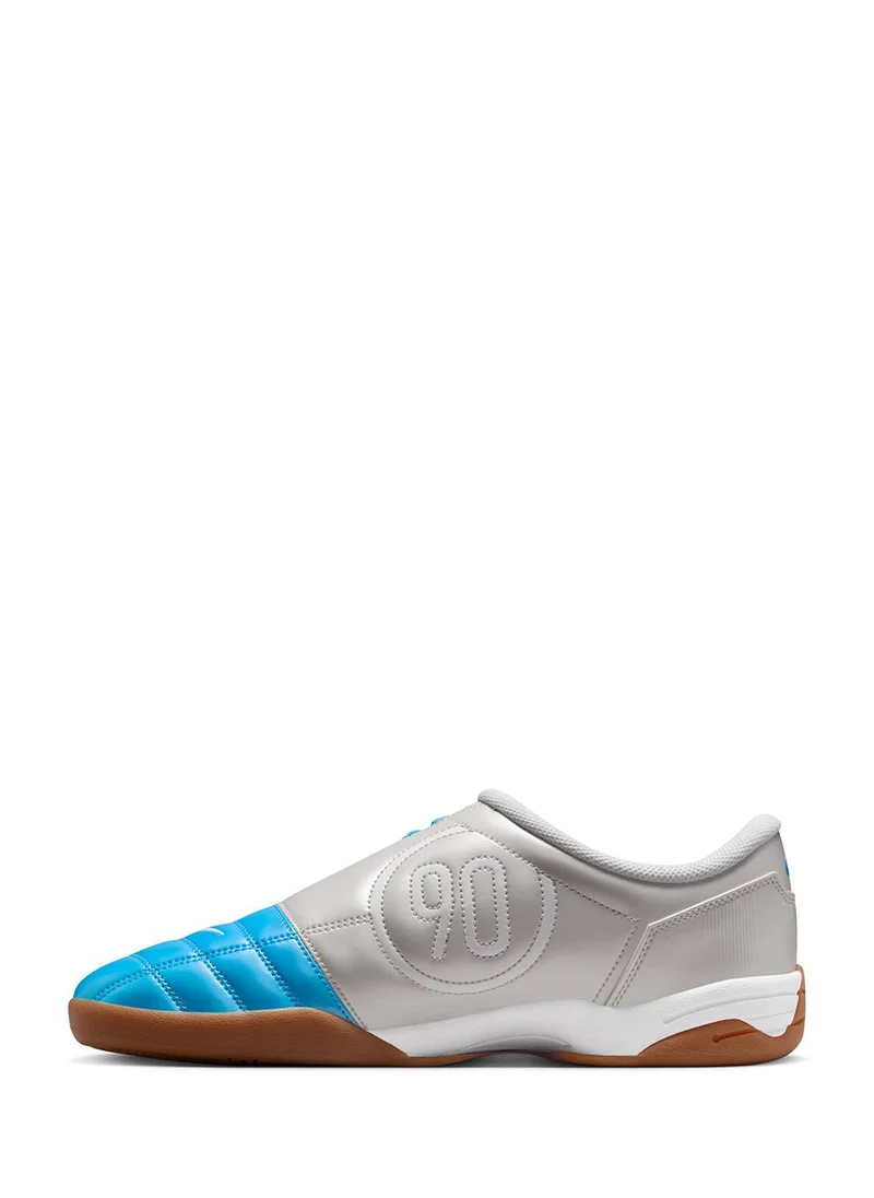 Nike Total 90