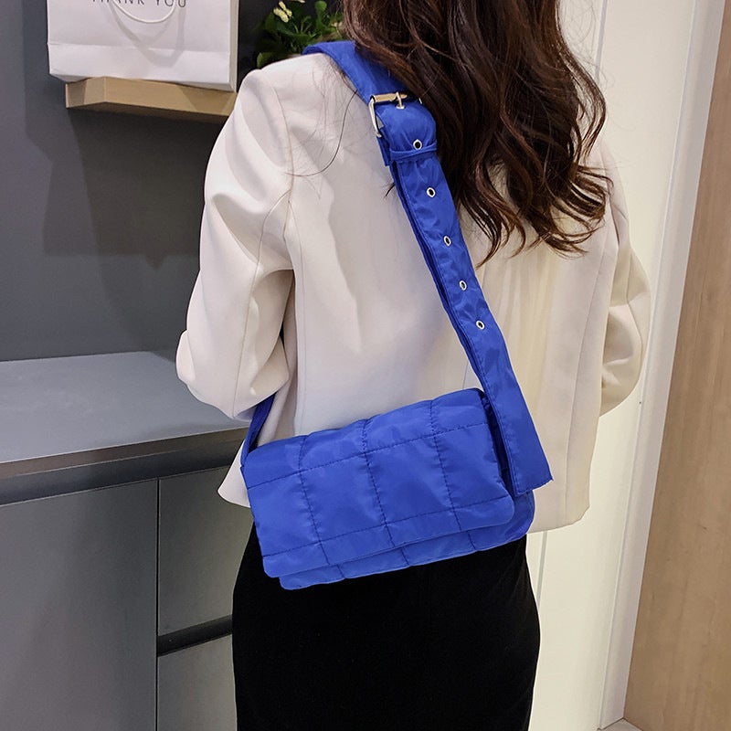 Space Cotton Down Jacket Bag 2023 Sponge Checkered Small Square Bag Niche Retro Women'S Crossbody Bag - Image 3