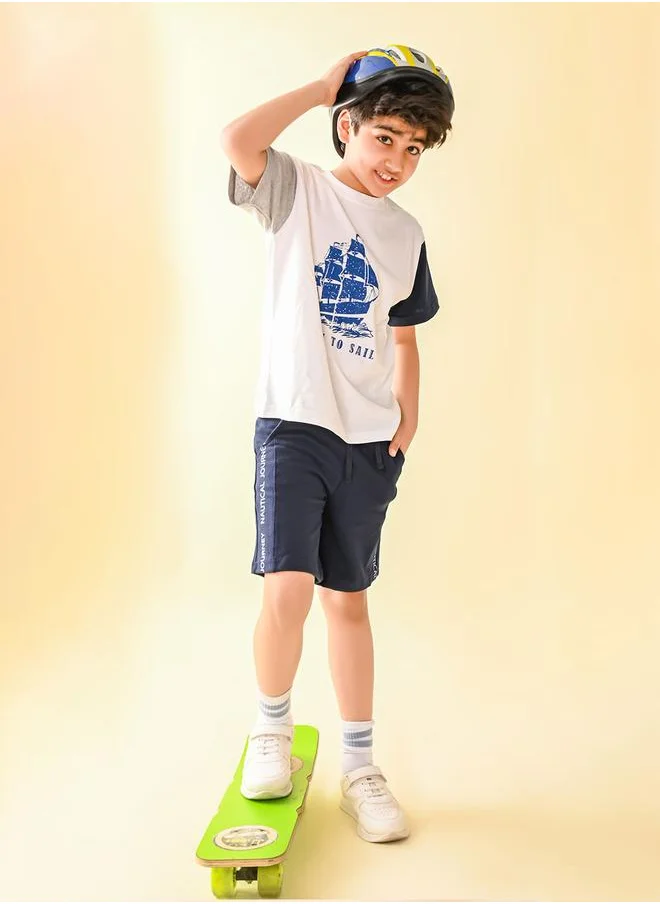 ليلك Boat Printed T-shirt with Drawstring Short Set