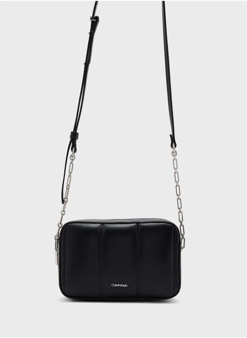 كالفن كلاين Line Quilt Crossbody