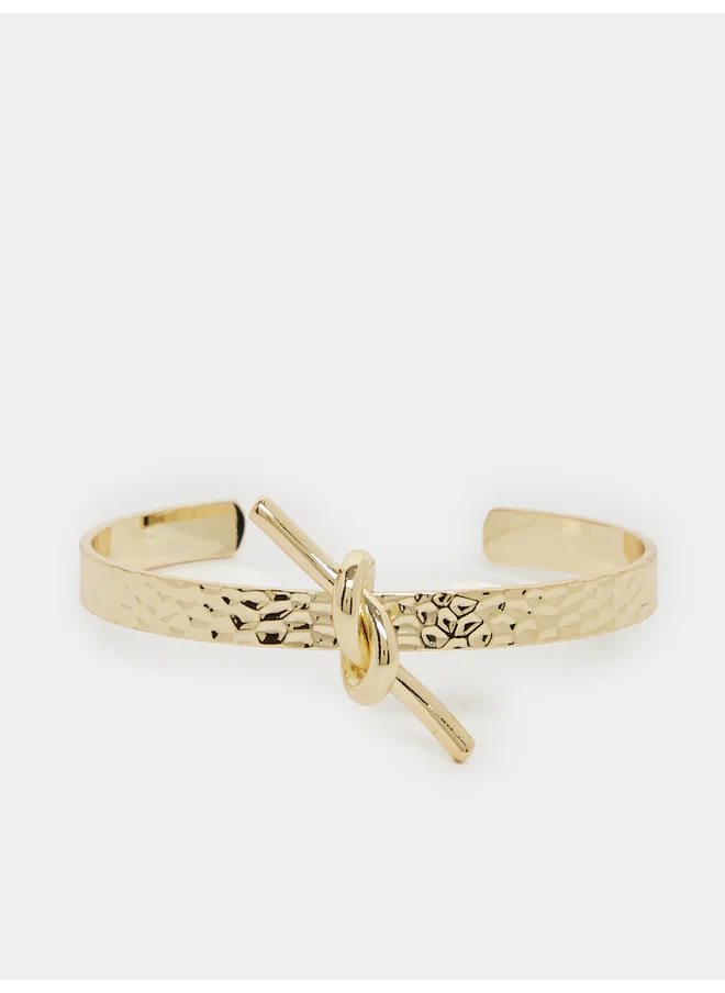Styli Styli Knot Detail Textured Cuff Bracelet