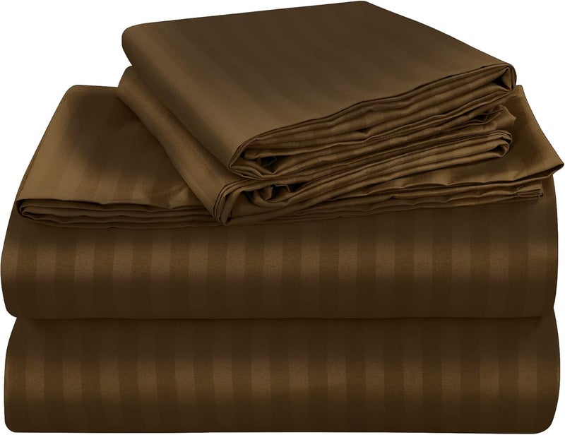 ROYALE LINENS طقم شراشف مخططة من رويال لينينز - فراش مايكروفايبر ناعم 1800 - 1 شرشف مجهز، 1 شرشف مسطح، 1 كيس وسادة - مقاوم للبهتان - طقم شراشف توين مخططة داماسك 3 قطع (توين، شوكولاتة) - Image 1