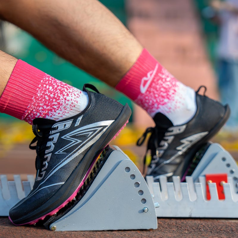 Sonic Cat Track and Field Shoes Men Women Kids Spikes Sneakers Full-Length Carbon Plate Track Race Jumping Sneakers Girls Professional Running Tarck Spikes Shoes Boys (black, Adult, Men, 4.5, Numeric, US Footwear Size System, Medium) - Image 2