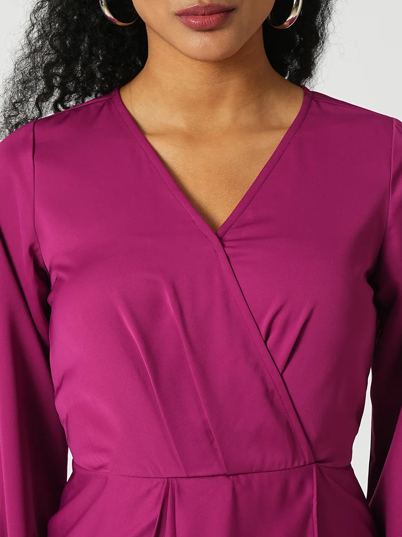 globus Women Wrap Neck Full Sleeves Tulip Hem Satin Midi Sheath Party Dress