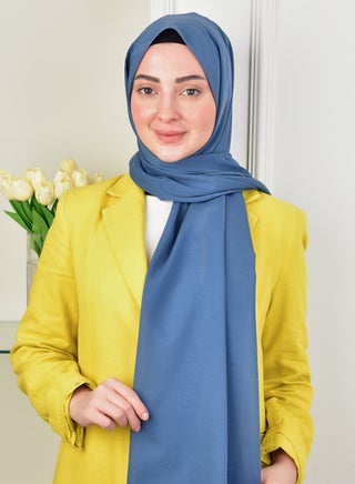 أزرق